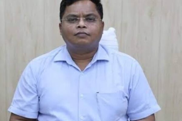 इंदौर कलेक्टर की कुर्सी पर राजनीति का रंग – कैलाश विजयवर्गीय की ‘ना सुनना’ बनी शिवम वर्मा की काबिलियत